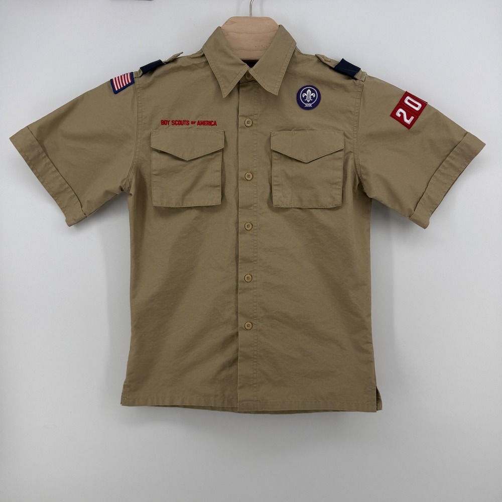 Boy Scouts of America Youth Large Tan Short Sleeve Uniform Shirt Patches 20 BSA